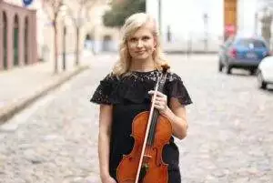 Samantha Clark - Viola